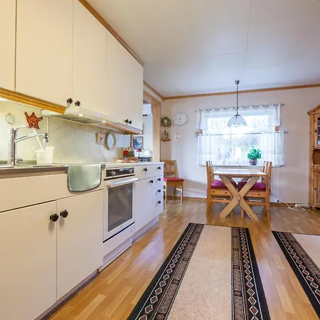 Feriehus Valen Retro Home, Reine Moskenes