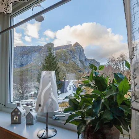 Feriehus Valen Retro Home, Reine Moskenes