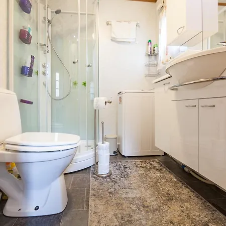 Valen Retro Home, Reine