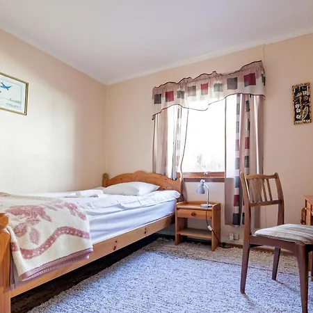 Valen Retro Home, Dom wakacyjny Reine